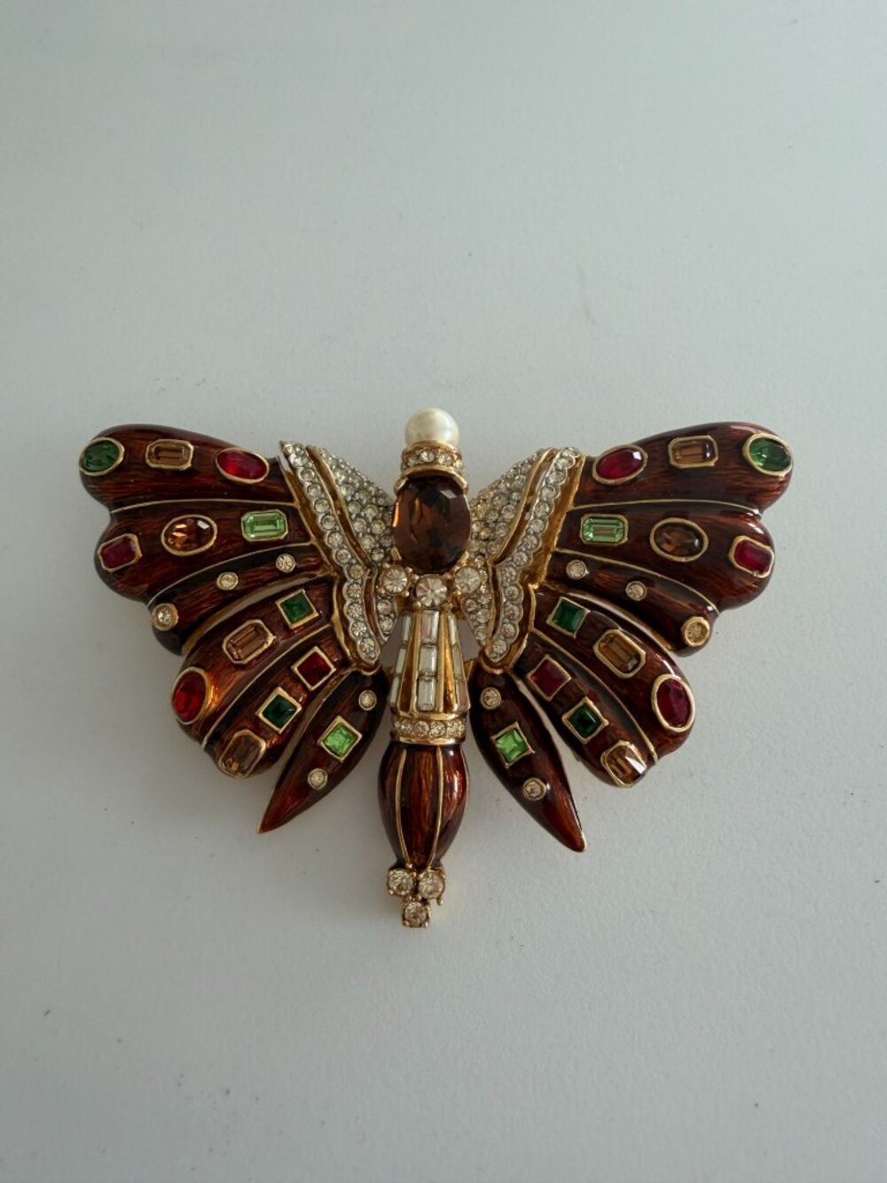 CINER Crystal Caramel Vintage Gold Tone Butterfly Brooch Pin